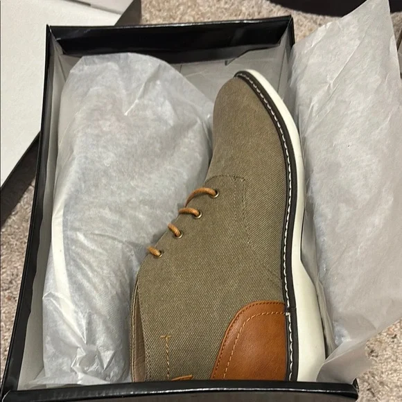 London Fog Men's Olive and Brown Chukka Boots - Picture 7 of 7